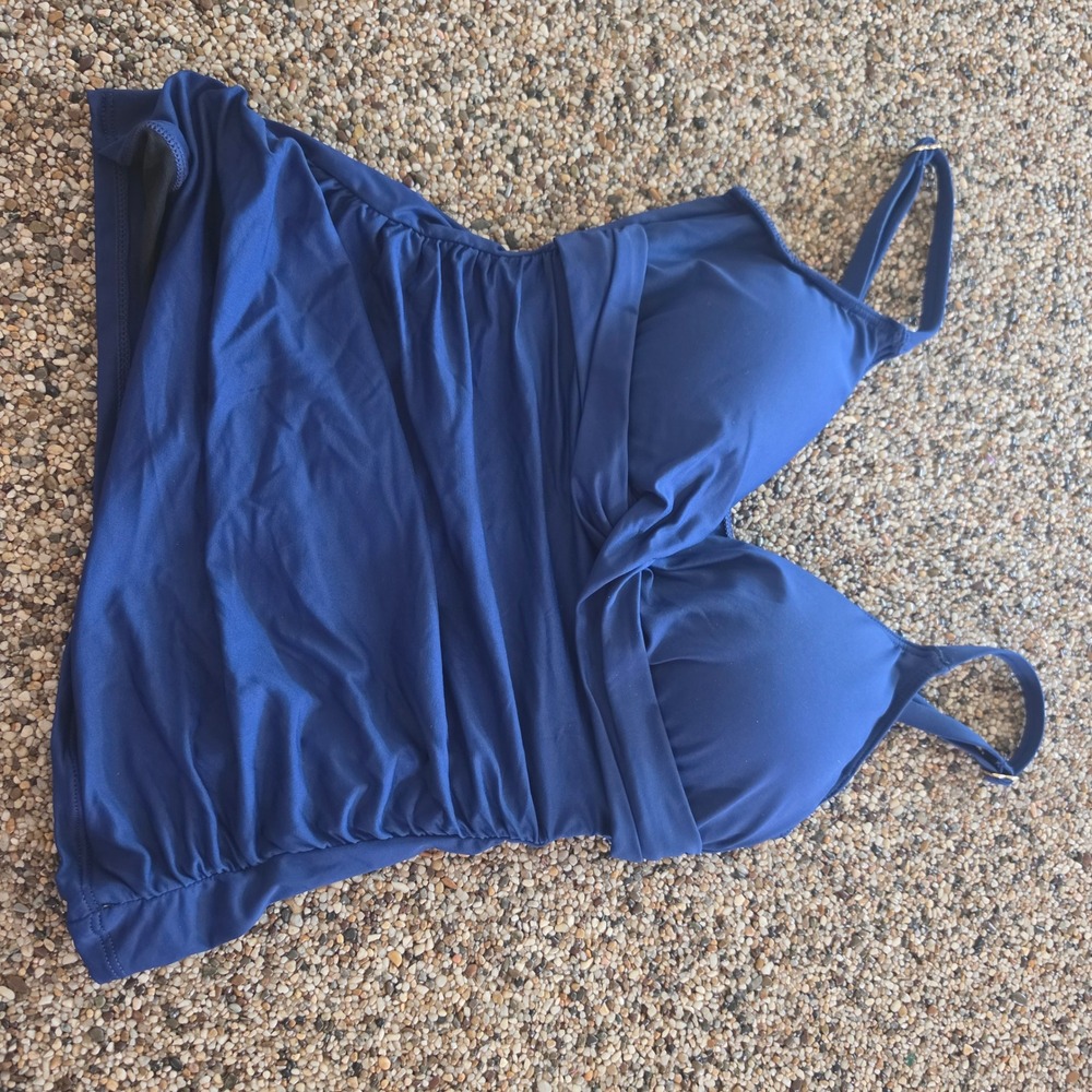 Lauren Ralph LaurenBlue Slimming Underwire Tankini Top size 8